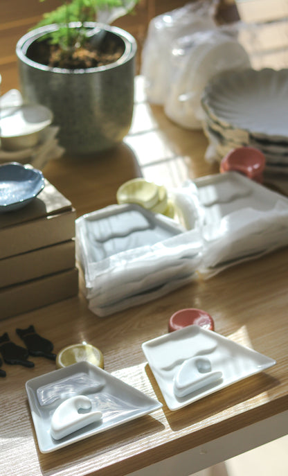 Mt. Fuiji Sauce Plate with Ocean Wave Chopstick rest